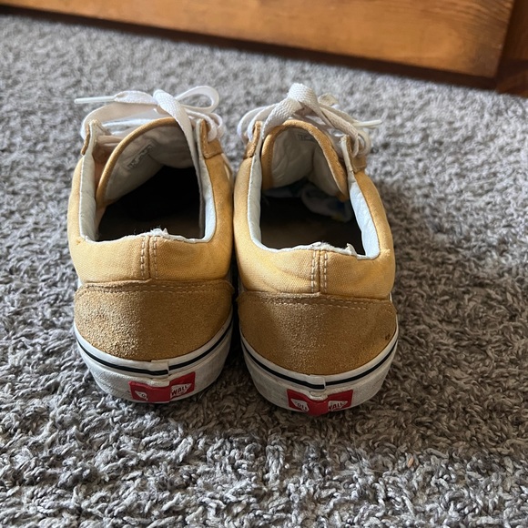 Vans - Picture 4 of 4